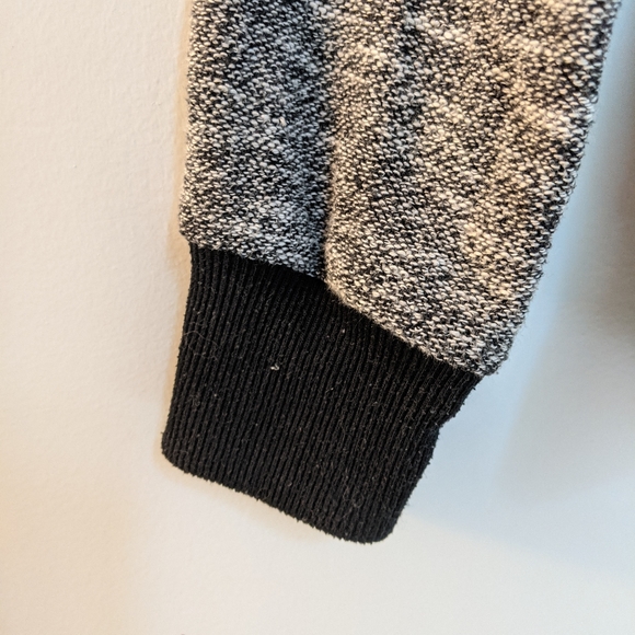 Roxy ladies medium hooded sweatshirt - Picture 10 of 16